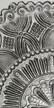 Detail of plate with octagonal cap ring (11K)